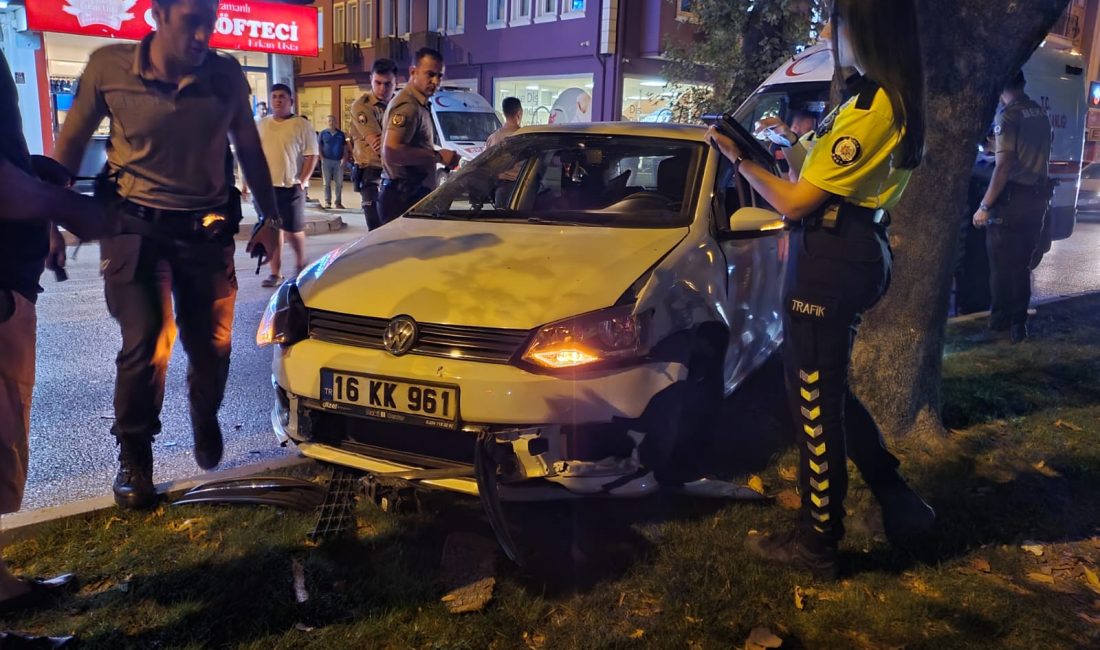 Bursa’nın İnegöl ilçesinde meydana gelen trafik kazasında, kırmızı ışık nedeniyle
