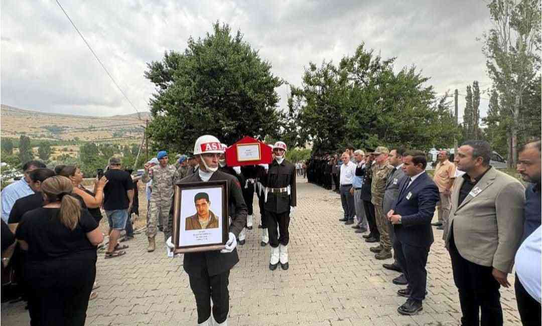 Düzce’de 1999 yılında meydana gelen büyük depremde şehit olan Malatyalı