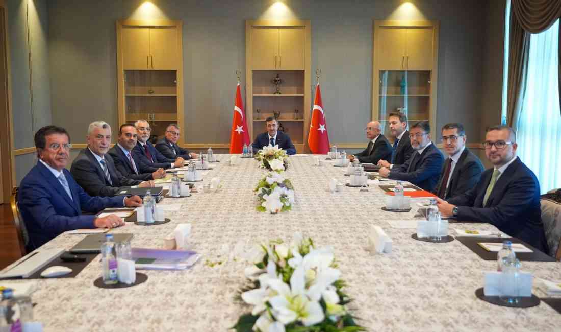 Ekonomi Koordinasyon Kurulu (EKK), Cumhurbaşkanı Yardımcısı Cevdet Yılmaz başkanlığında Cumhurbaşkanlığı