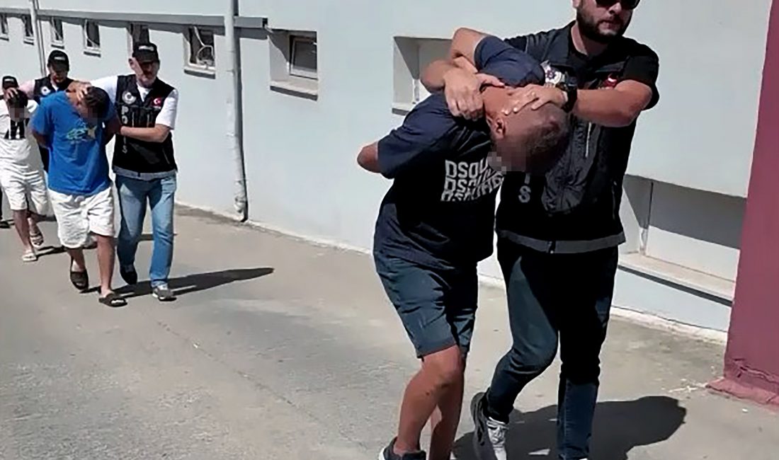 Adana’da düzenlenen uyuşturucu operasyonunda, reçeteye tabi 179 bin 663 uyuşturucu