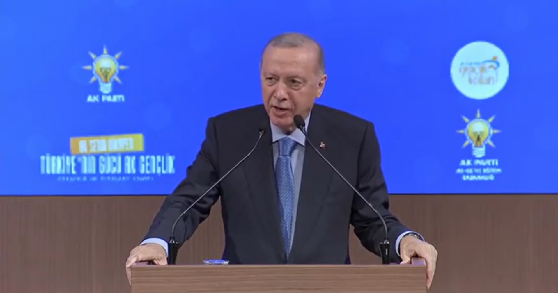 Cumhurbaşkanı Recep Tayyip Erdoğan, AK Parti Gençlik Kolları’nın düzenlediği ‘AK