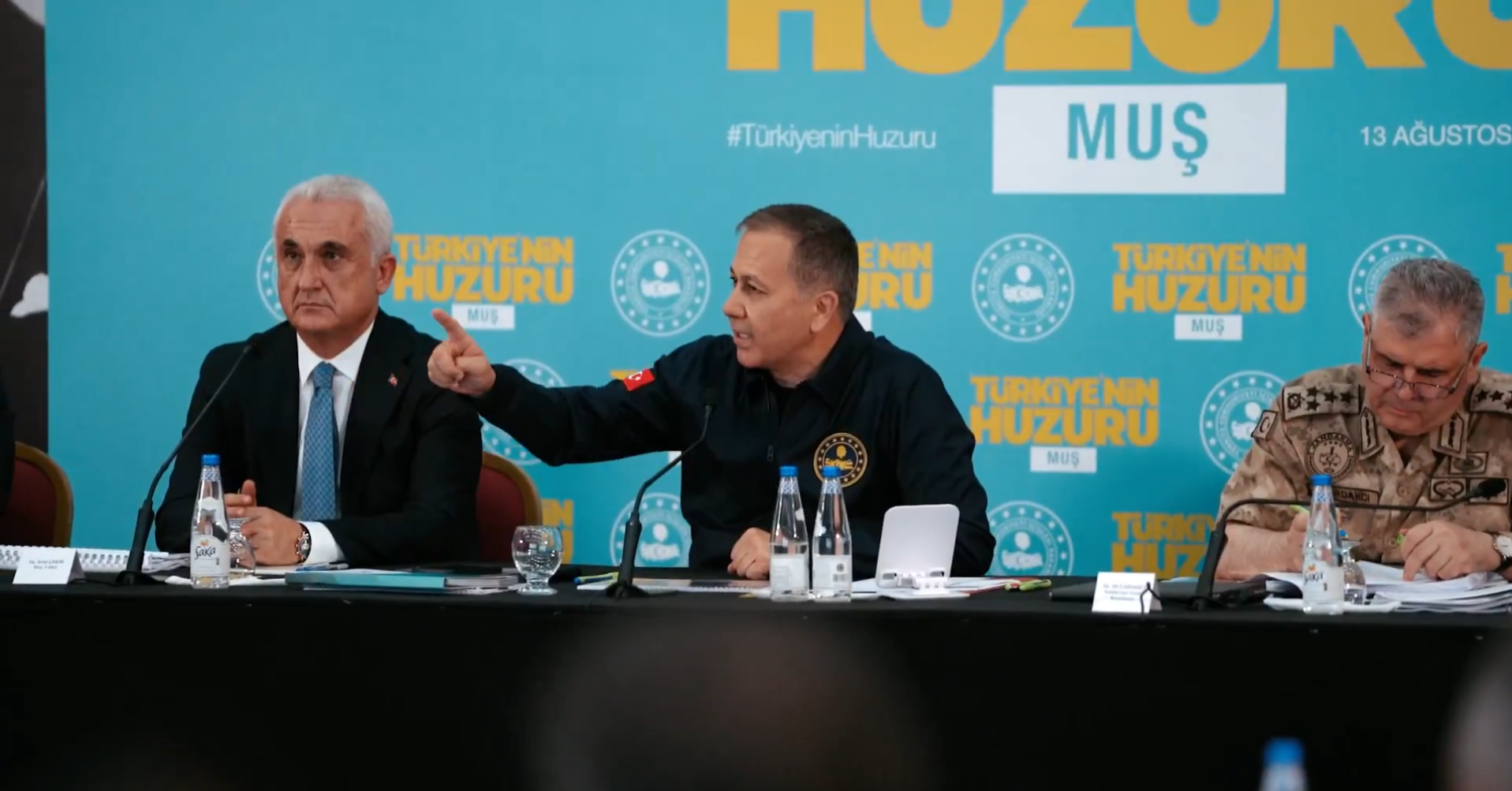 İçişleri Bakanı Ali Yerlikaya, Muş’ta düzenlenen ‘Türkiye’nin Huzuru Toplantısı’nda, terörsüz