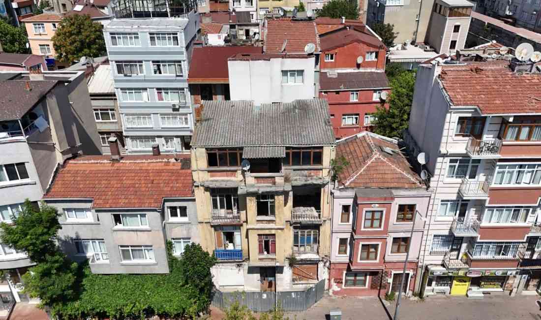 Fatih Belediyesi’nden Tarihi Dokuya Bilimsel ve Estetik Dokunuş Fatih Belediyesi,