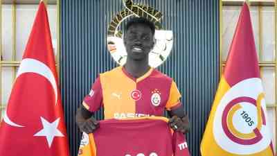 İstanbul – Galatasaray, 29 yaşındaki Kolombiyalı stoper Davinson Sánchez ile