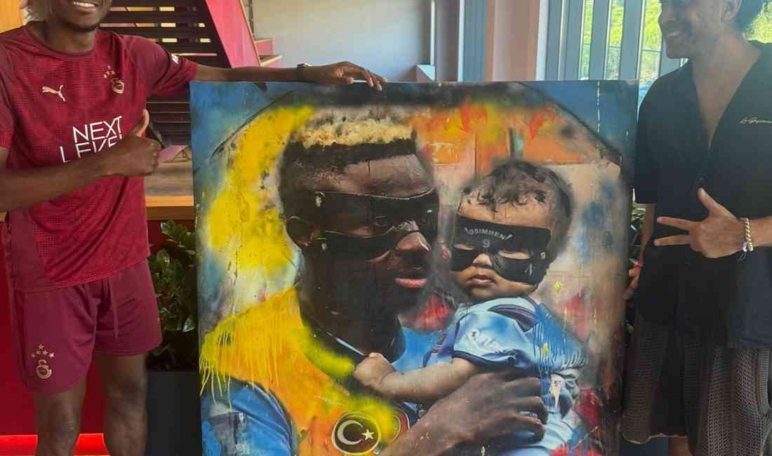 Türk ressam Ersan Kaya, ünlü futbolcuları resmetmeye devam ediyor. “3kay”