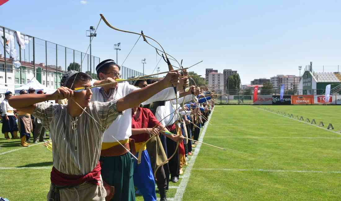 Türkiye Geleneksel Türk Okçuluk Federasyonu (TGTOF) tarafından düzenlenen Gençler ve