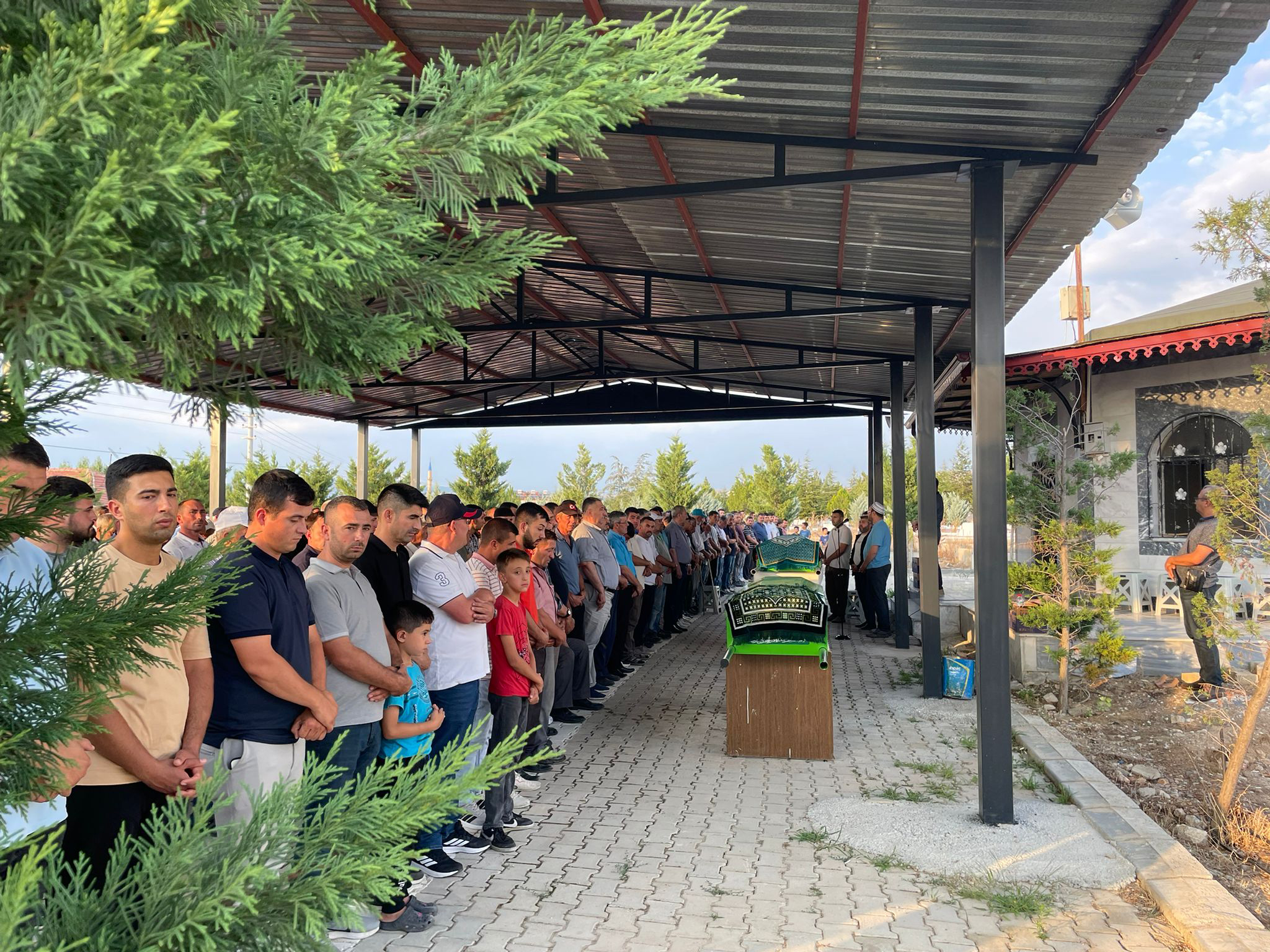 Afyonkarahisar’ın İhsaniye ilçesinde, gölette boğulma sonucu hayatını kaybeden 11 yaşındaki