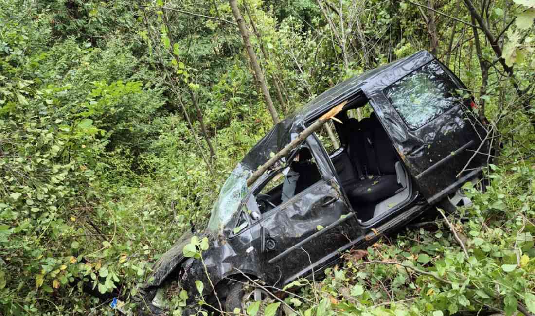 Trabzon’un Vakfıkebir ilçesinde, Yalıköy Mahallesi’nde meydana gelen trafik kazasında hafif