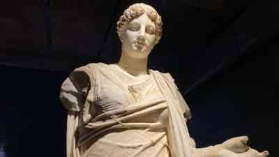 Manisa’nın Yunusemre ilçesinde bulunan Aigai Antik Kenti’ndeki kazılarda ortaya çıkan,