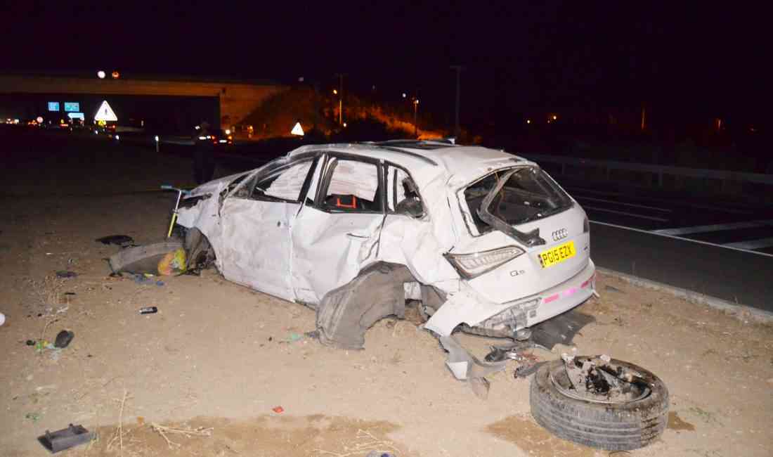 Aksaray’ın Ankara kara yolunda, İngiltere’den memleketleri Aksaray’a tatile gelen bir