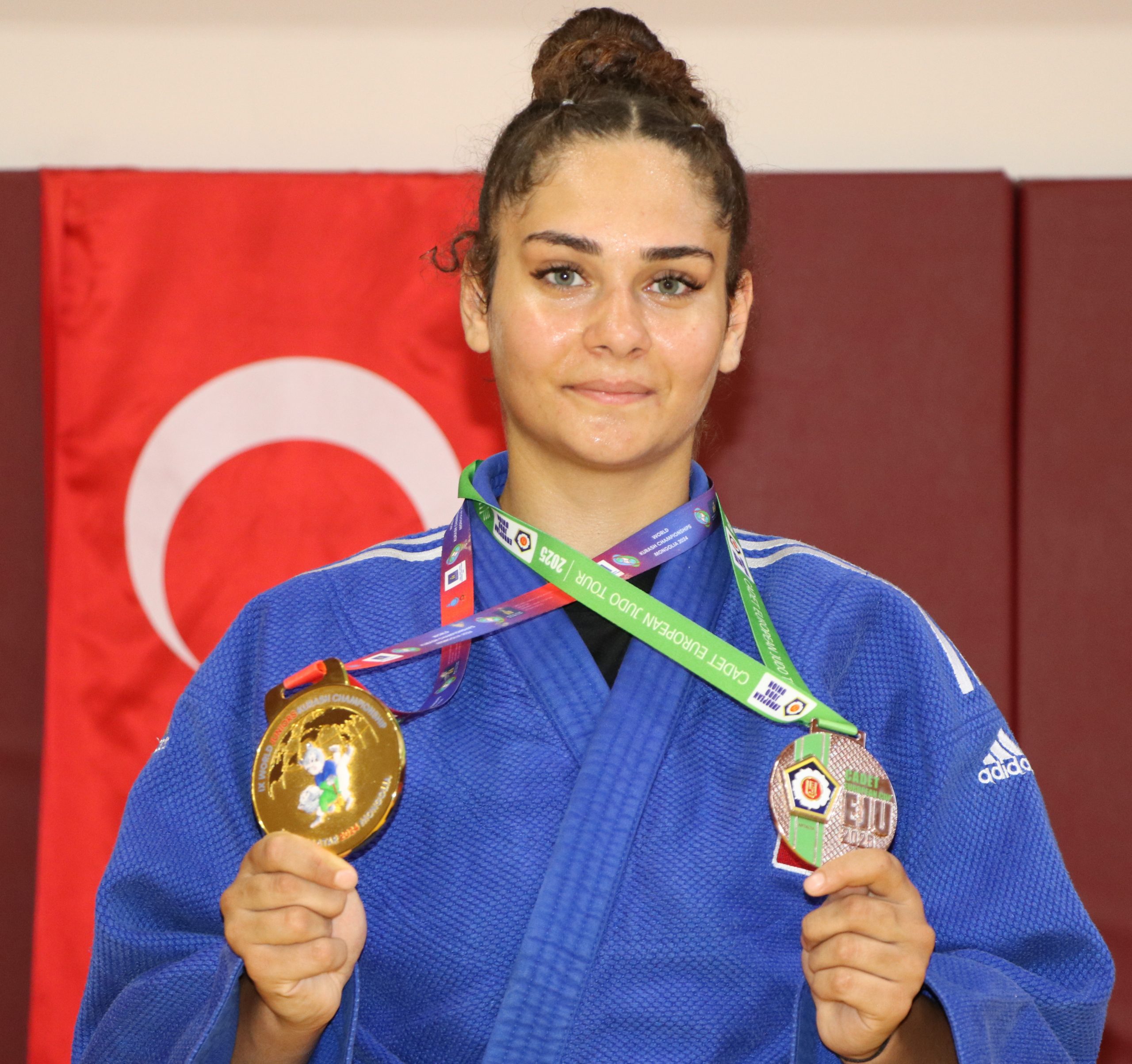 İzmir’de düzenlenen Nazım Canca Avrupa Şampiyonası‘nda, Vanlı milli judocu Işıl