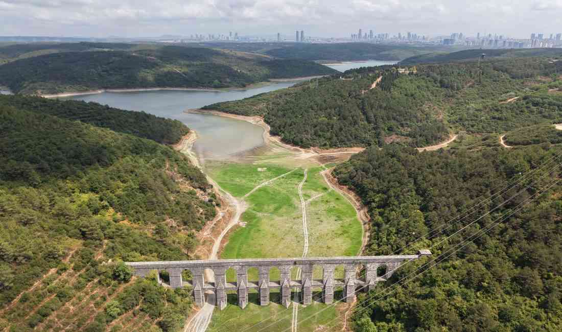 İstanbul’da sıcaklıkların artması ve yağışsız günlerin etkisiyle barajlardaki su seviyesi