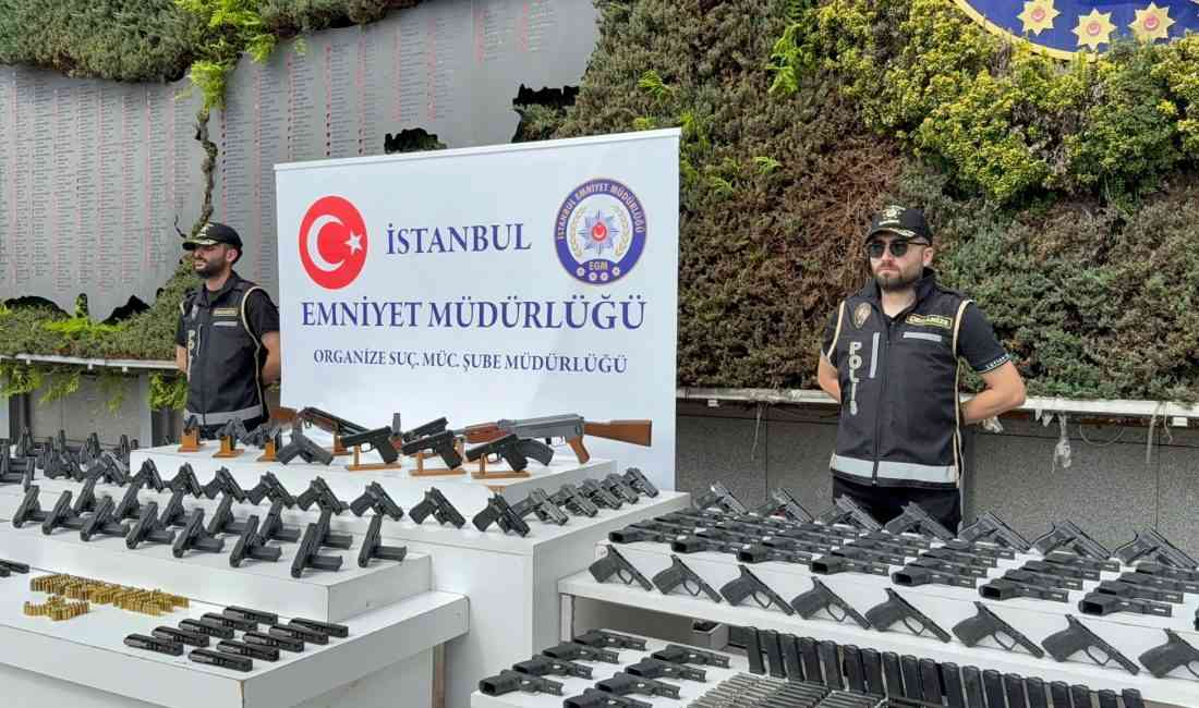 İstanbul’da motosikletli suç örgütlerine yönelik 6 ilçede düzenlenen operasyonlarda 8