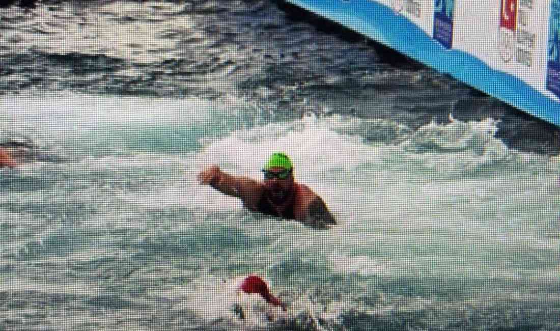 İstanbul Boğazı’nda 24 Ağustos’ta düzenlenen 37’nci Boğaziçi Kıtalararası Yüzme Yarışı