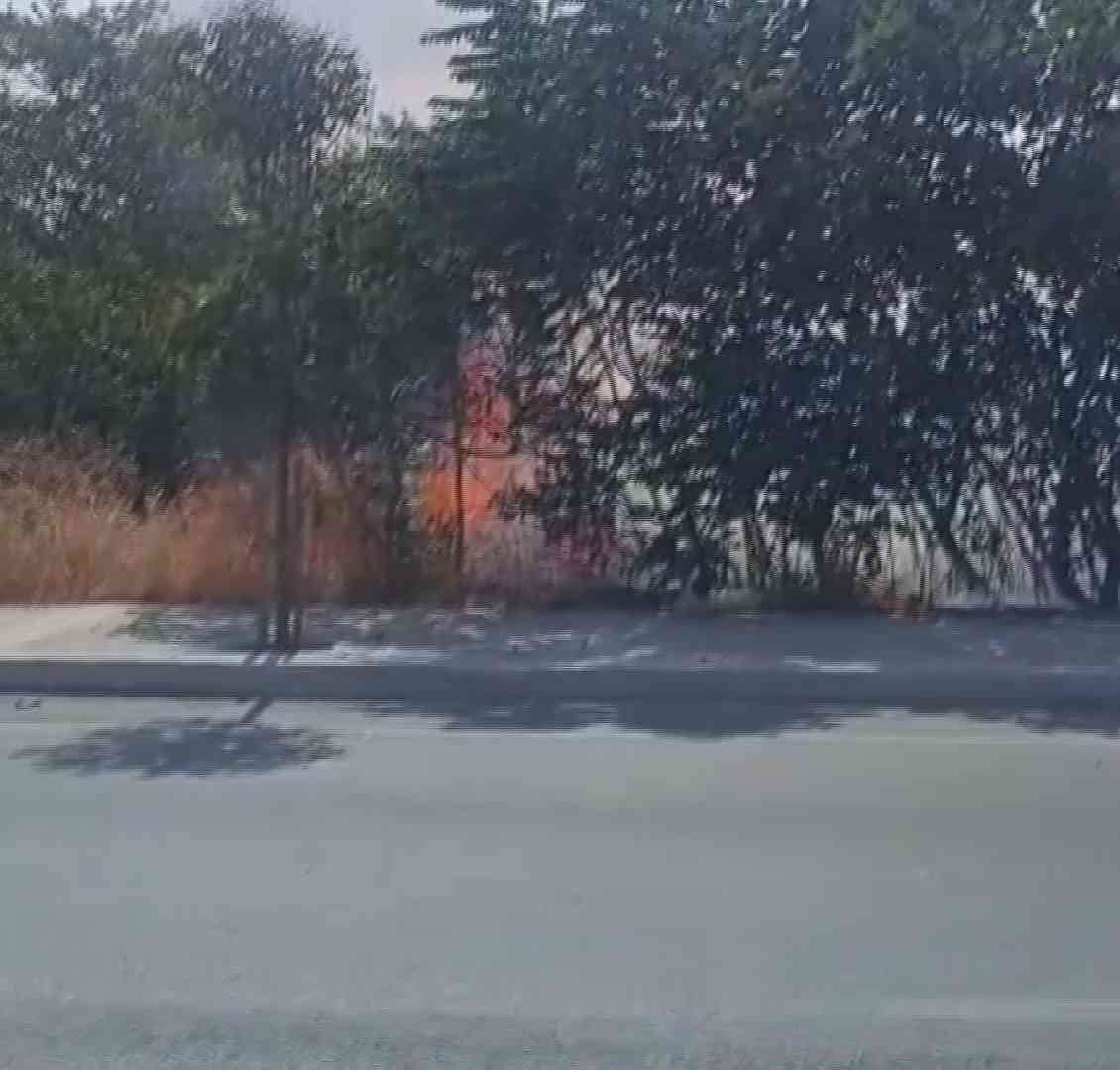 Yangının Sebebi Henüz BelirlenemediSilivri’nin Alipaşa Mahallesi’nde bugün saat 15.00 sıralarında