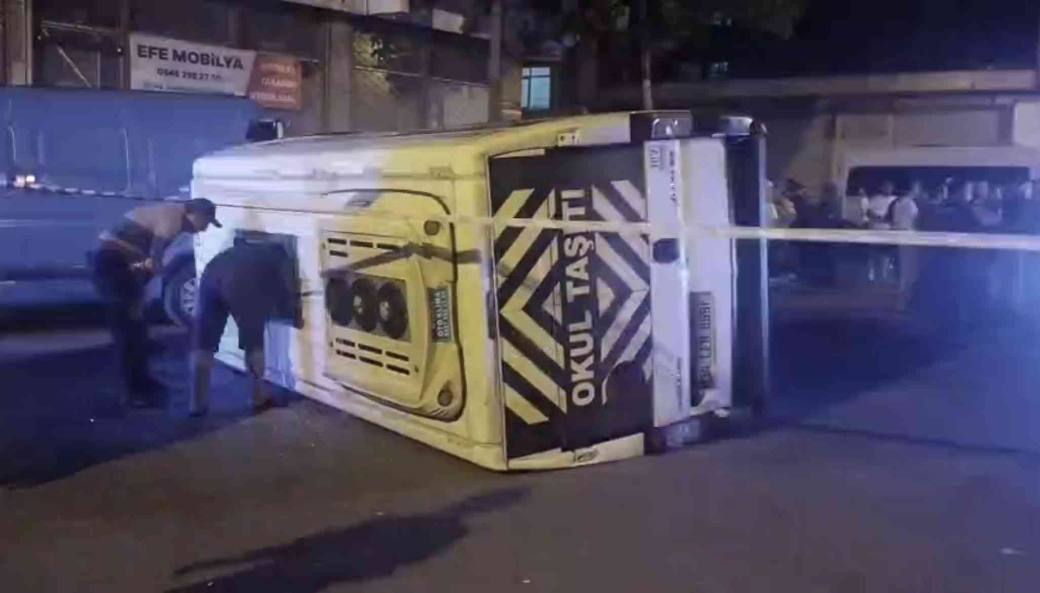 Sultanbeyli’nin Orhangazi Mahallesi, Antalya Caddesi‘nde meydana gelen trafik kazasında 10