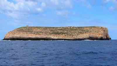 Birleşmiş Milletler (BM) Mülteciler Yüksek Komiseri Filippo Grandi, İtalya’nın Lampedusa
