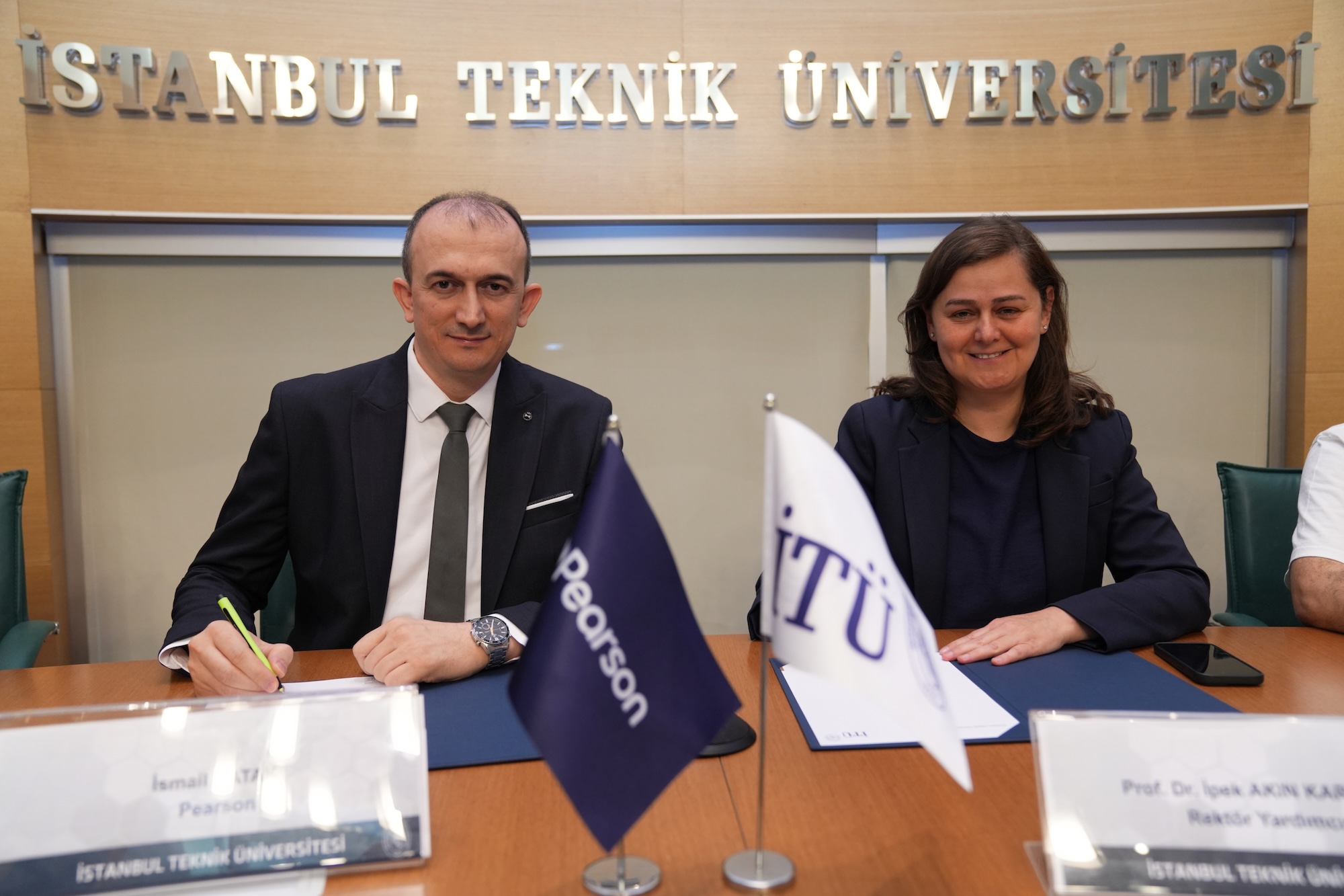 İstanbul Teknik Üniversitesi (İTÜ) ve Pearson arasında gerçekleştirilen iş birliği