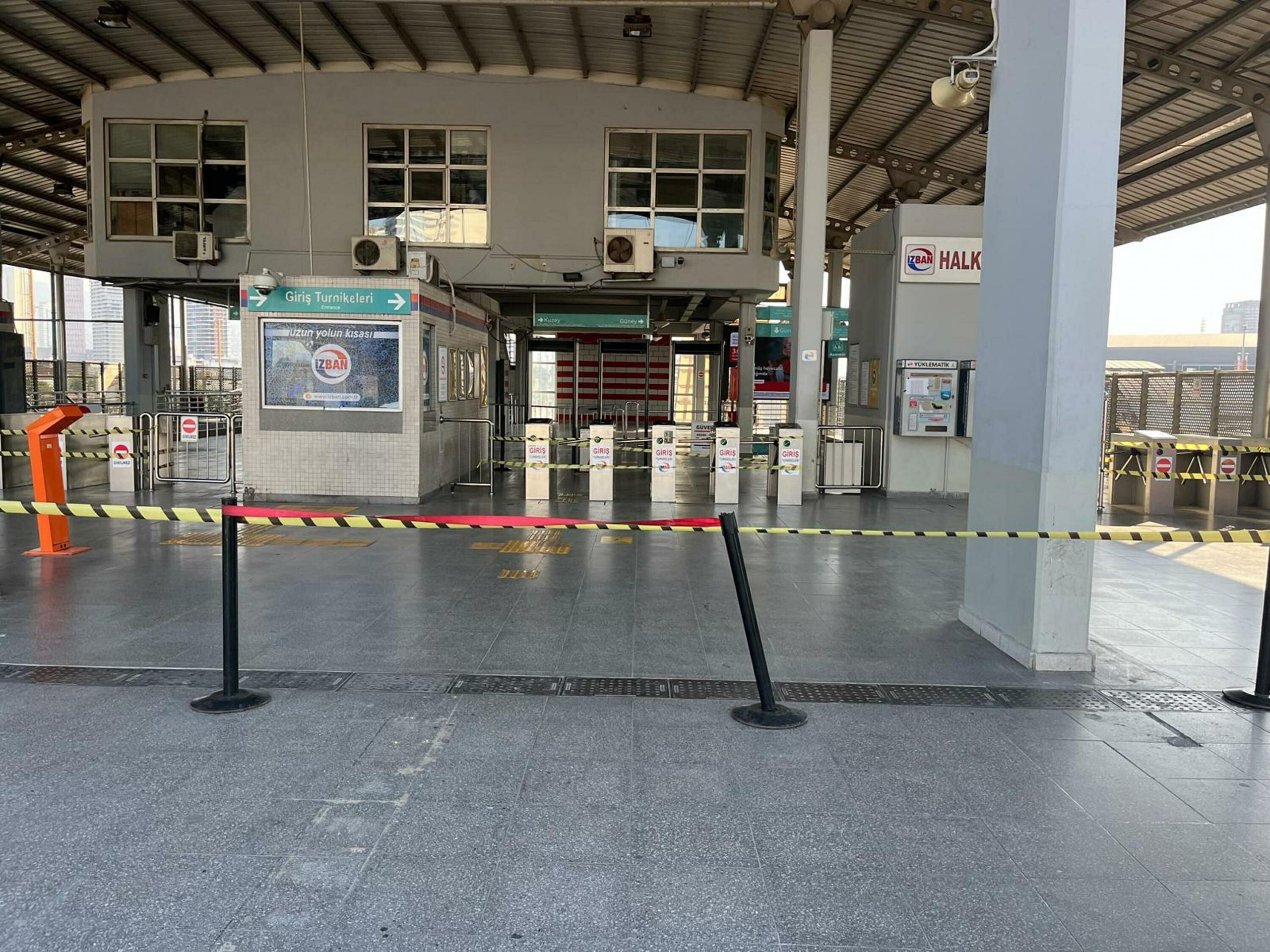 Kamu çalışanlarının ülke genelinde gerçekleştirdiği 1 günlük iş bırakma eylemi,