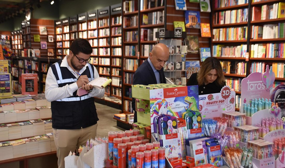 Ticaret Bakanlığı İzmir’de Kırtasiye Ürünleri Denetimlerini Sıklaştırdı Ticaret Bakanlığı, yeni eğitim ve öğretim yılı öncesi İzmir’deki kırtasiyelere
