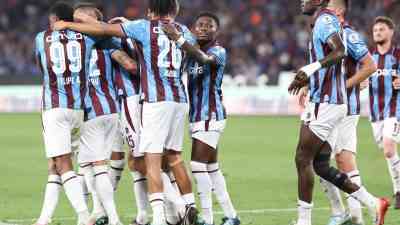 Trabzonspor, Süper Lig’in 3. haftasında Antalyaspor’u 1-0’lık skorla mağlup ederek