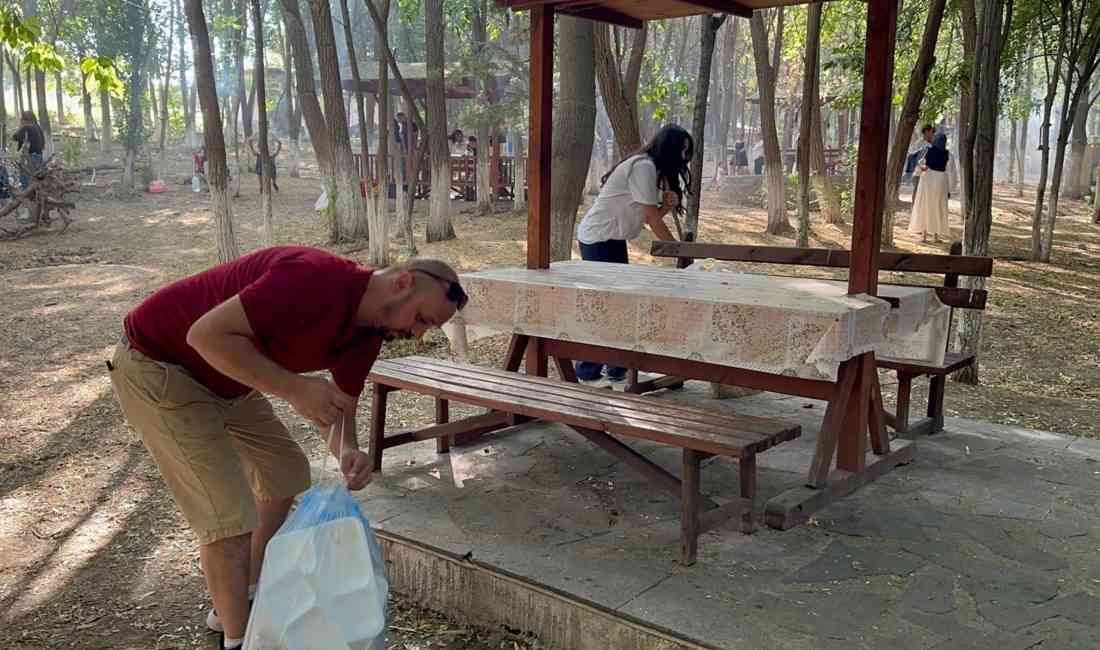 Iğdır Kent Ormanı’nda Çevreye Duyarlı Piknik Kampanyası Iğdır Kent Ormanı