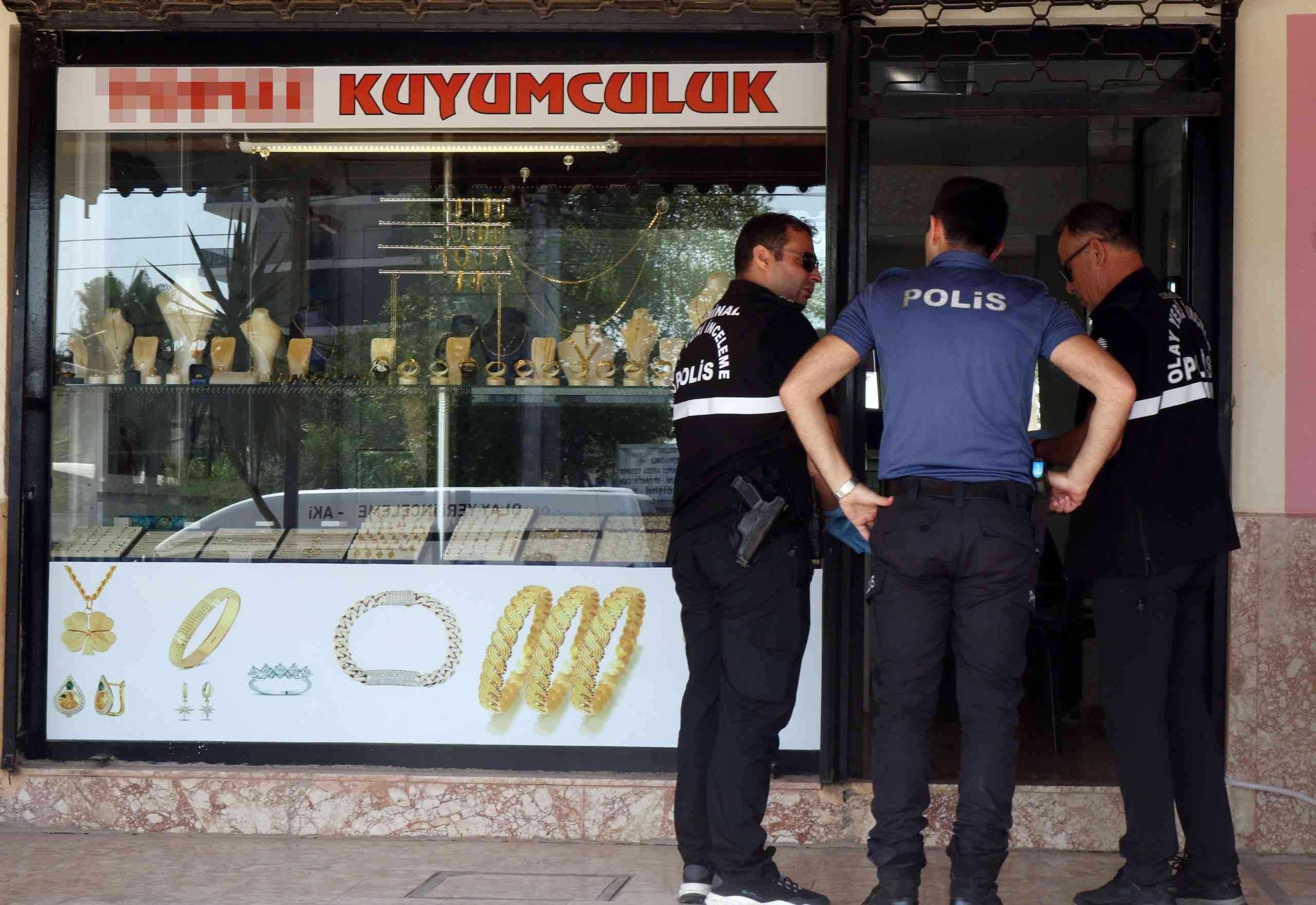 Kuyumcu Dükkanından 600 Bin TL Değerinde Altın Çaldı Antalya’nın Kepez