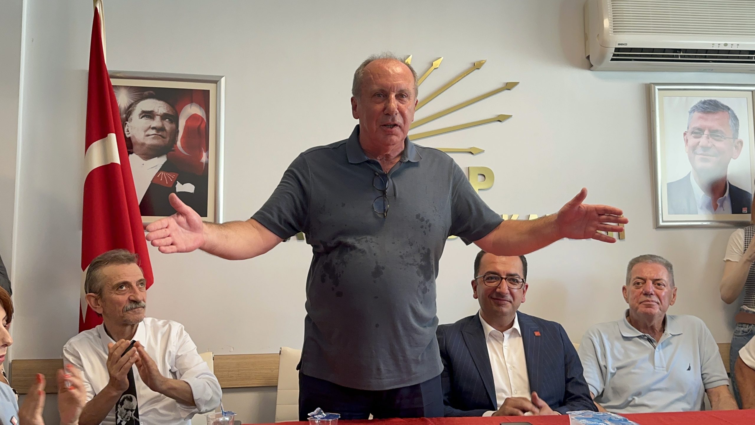 Memleket Partisi’ni kapatarak yeniden Cumhuriyet Halk Partisi’ne (CHP) katılan Muharrem