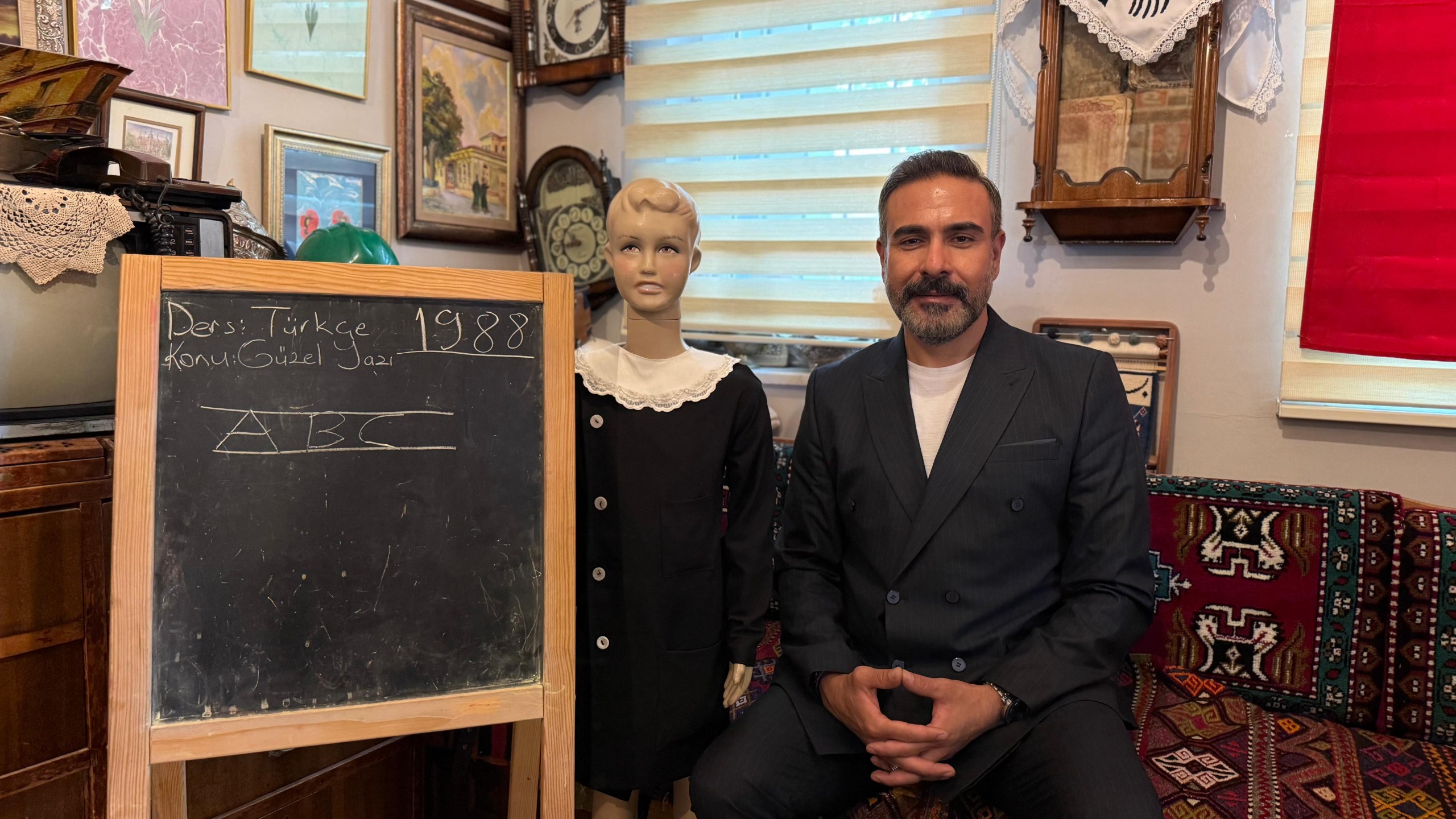 Ankara’nın Gölbaşı ilçesinde Bahçelievler Mahallesi’nin muhtarı Cihat Ceylan, yaklaşık 25