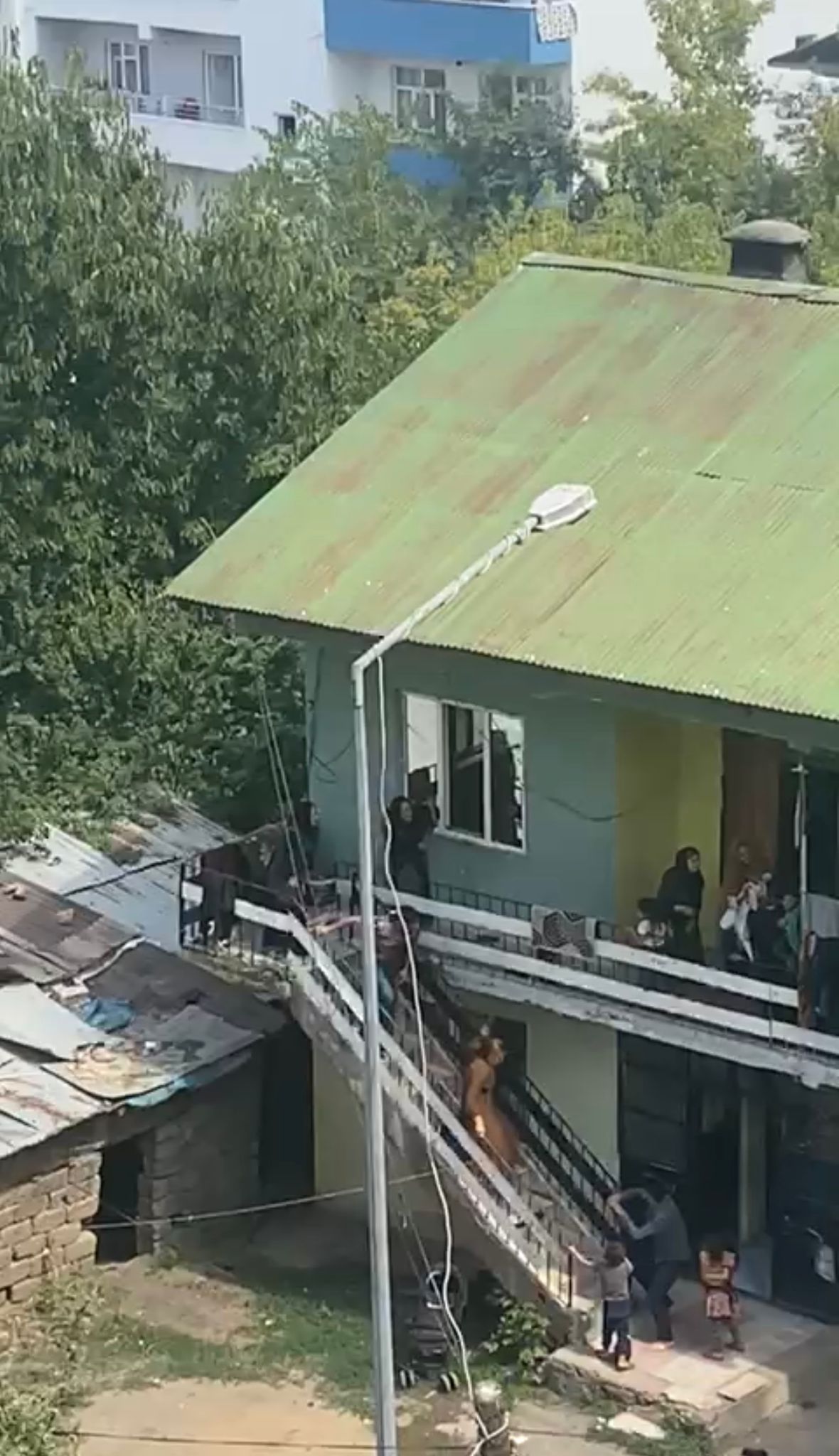 Muş’un Kültür Mahallesi’nde Suriyeli iki aile arasında öğle saatlerinde başlayan