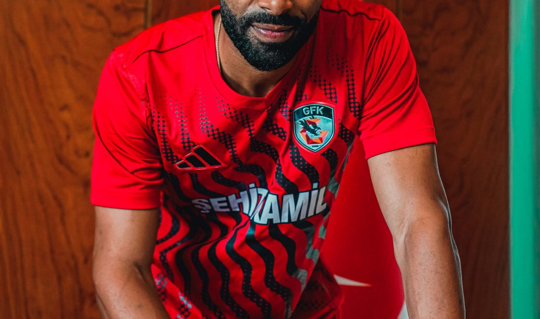 Gaziantep FK, Nazım Sangare ile 1+1 Yıllık Sözleşme İmzaladı Gaziantep Futbol Kulübü, Süper Lig’e yönelik transfer çalışmalarına devam ediyor.