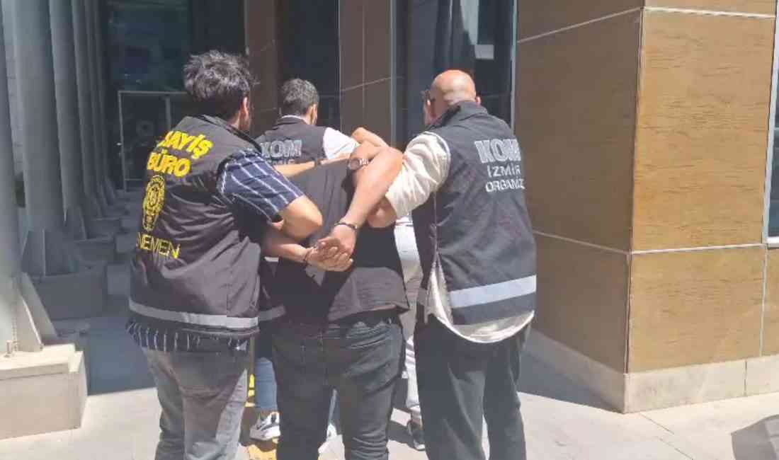İzmir’in Menemen ilçesinde 30 Temmuz tarihinde, bir oto galerisine patlayıcı