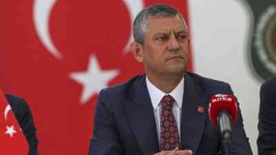 CHP Genel Başkanı Özgür Özel, Ankara Büyükşehir Belediye Başkanı Mansur