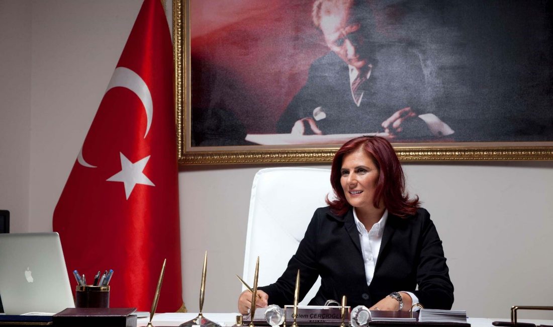 Aydın Büyükşehir Belediye Başkanı Özlem Çerçioğlu, CHP’den istifa ettiğini açıkladı.
