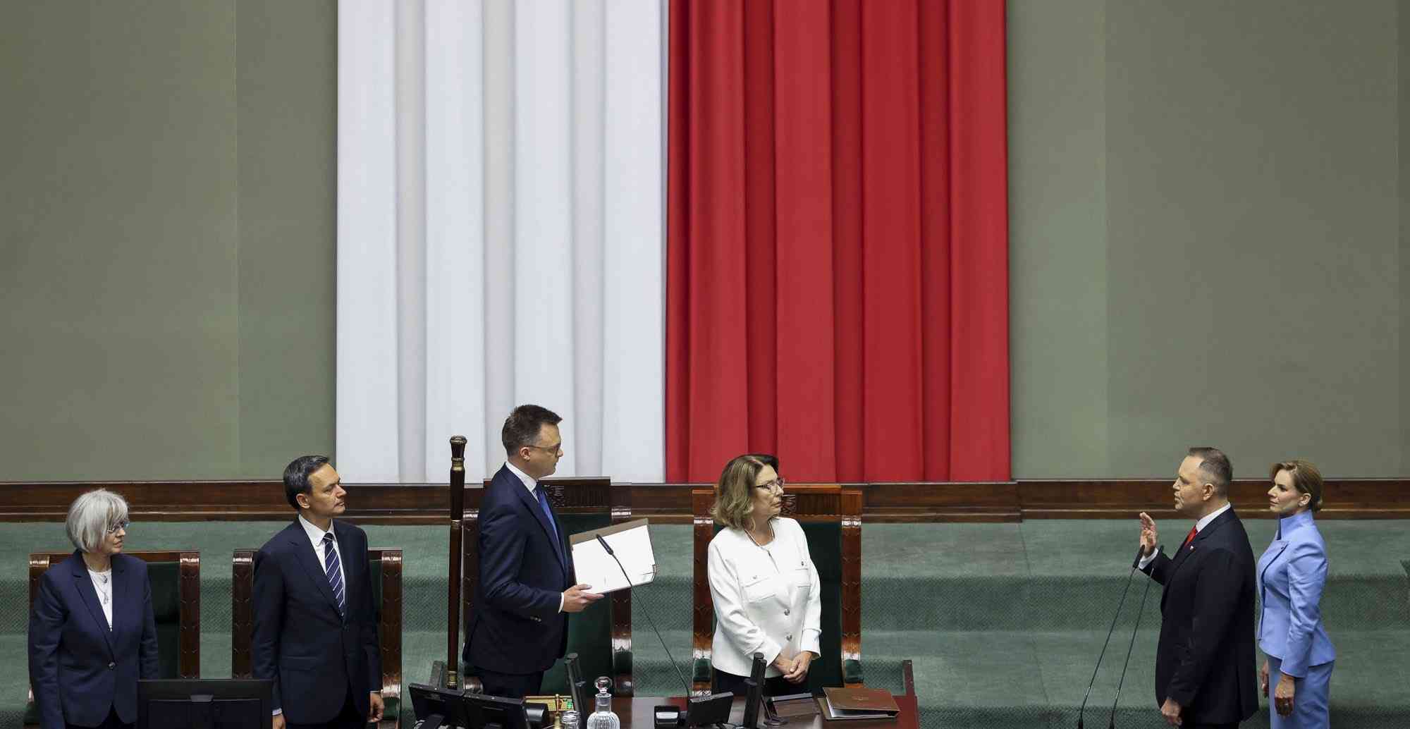 Karol Nawrocki Cumhurbaşkanlığı Görevine Yeminle Başladı Polonya’da cumhurbaşkanlığı seçimlerini kazanan