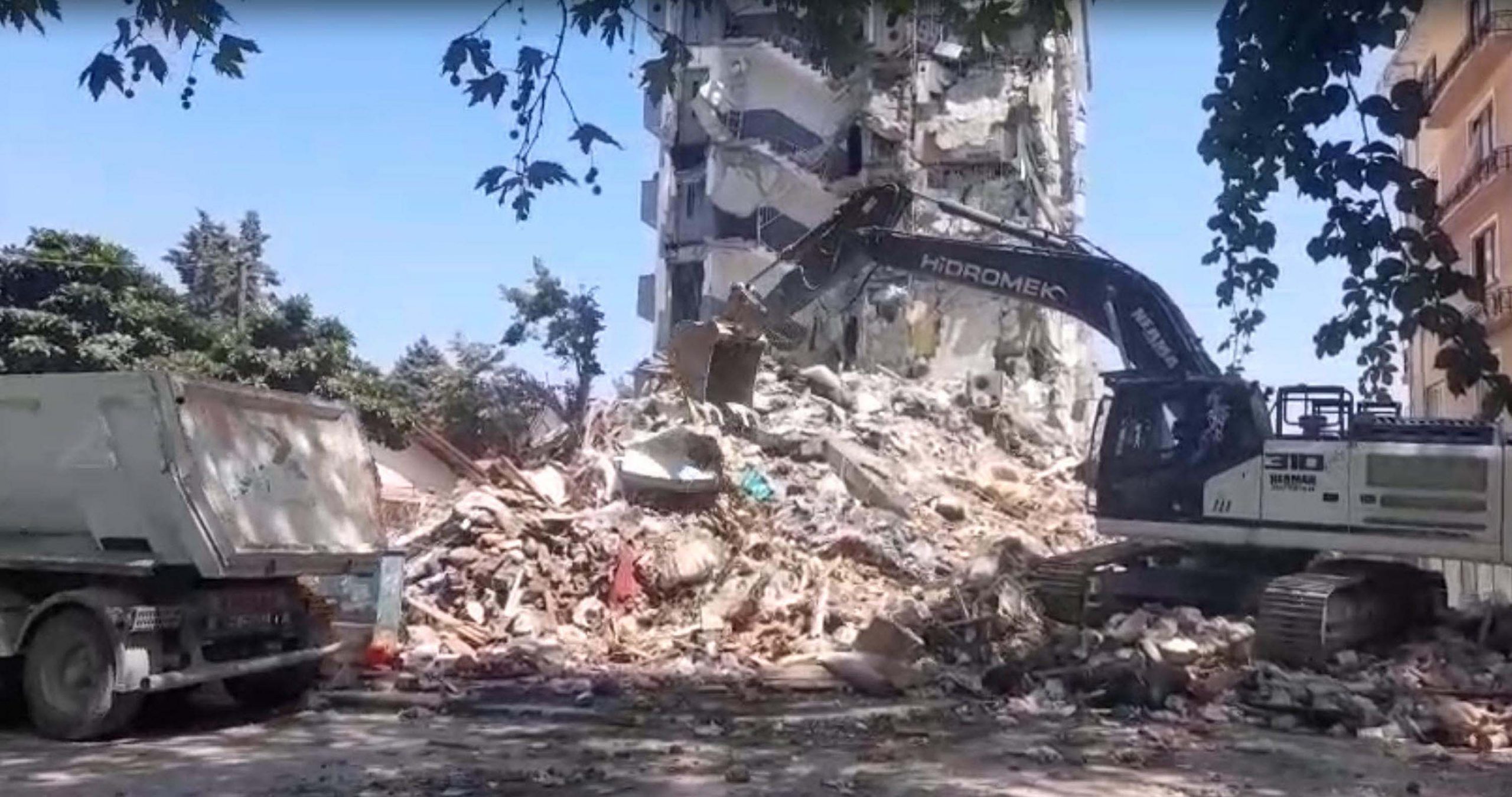 Balıkesir’in Sındırgı ilçesinde 10 Ağustos’ta meydana gelen 6.1 büyüklüğündeki depremde