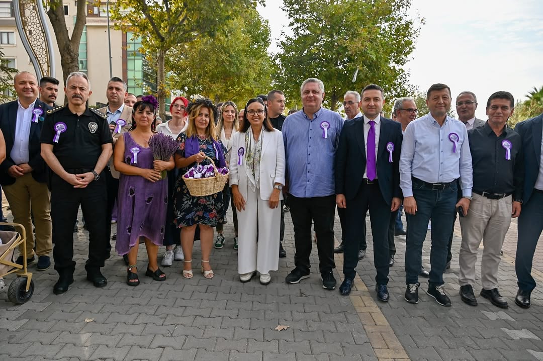 Yalova’da bu yıl ikincisi düzenlenen Aronya ve Tıbbi Aromatik Bitkiler