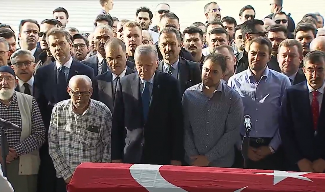 Ankara’da düzenlenen cenaze töreninde devletin üst düzey isimleri bir araya