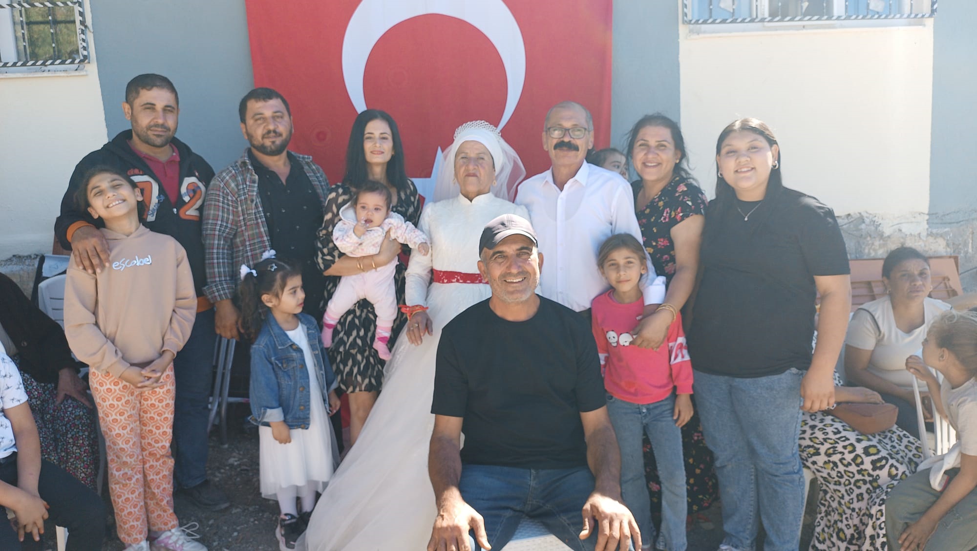 Mersin’in Bozyazı ilçesinde 40 yıl önce kaçarak evlenen Orhan Takmet