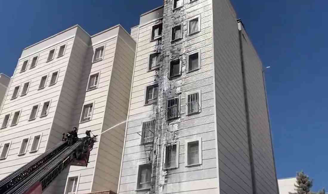 Şanlıurfa’nın Viranşehir ilçesinde bulunan 7 katlı apartmanın giriş katında çıkan