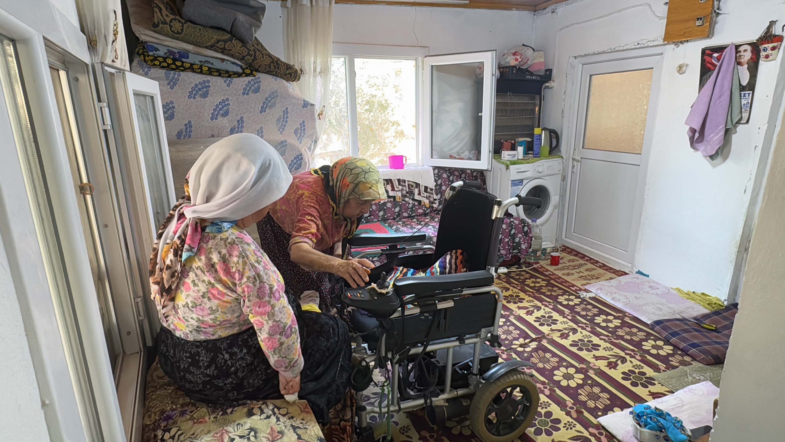 Muğla’nın Milas ilçesinde yaşayan 88 yaşındaki Behiye Burnak, doğuştan yüzde