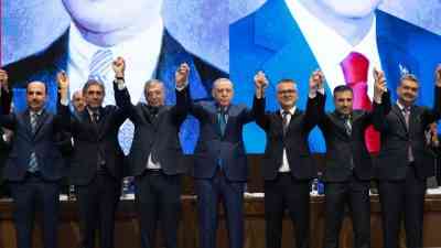 Cumhurbaşkanı Recep Tayyip Erdoğan, AK Parti Genel Merkezi’nde düzenlenen Merkez
