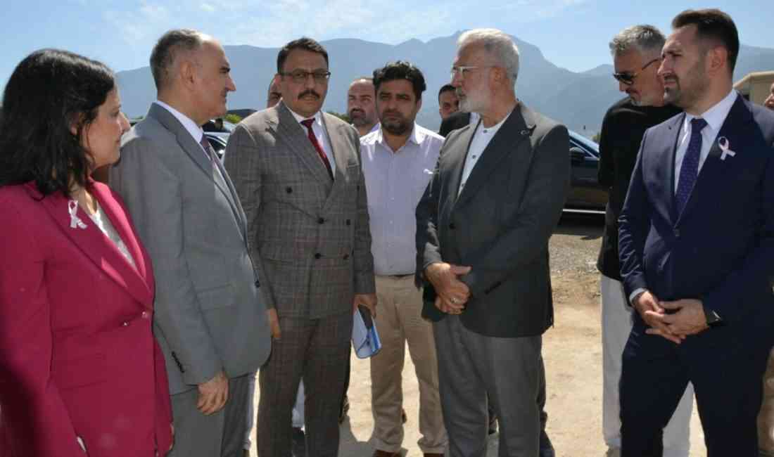 AK Parti Grup Başkanvekili ve Manisa Milletvekili Bahadır Yenişehirlioğlu, Manisa-İzmir-İstanbul