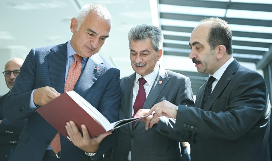 Kültür ve Turizm Bakanı Mehmet Nuri Ersoy, Atatürk Kültür, Dil