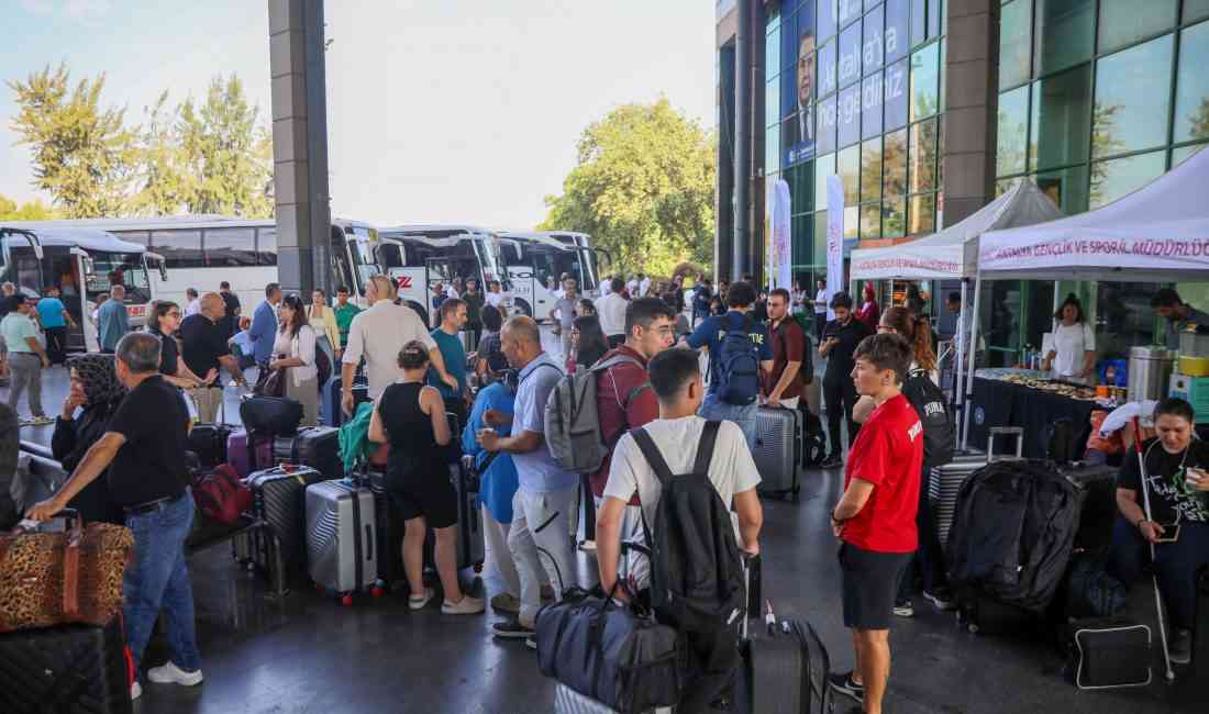 Antalya’ya üniversite eğitimleri için gelen öğrenciler, Gençlik ve Spor İl