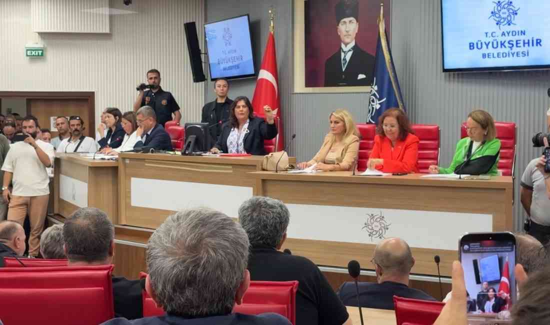 CHP’den AK Parti’ye geçen Aydın Büyükşehir Belediye (ABB) Başkanı Özlem