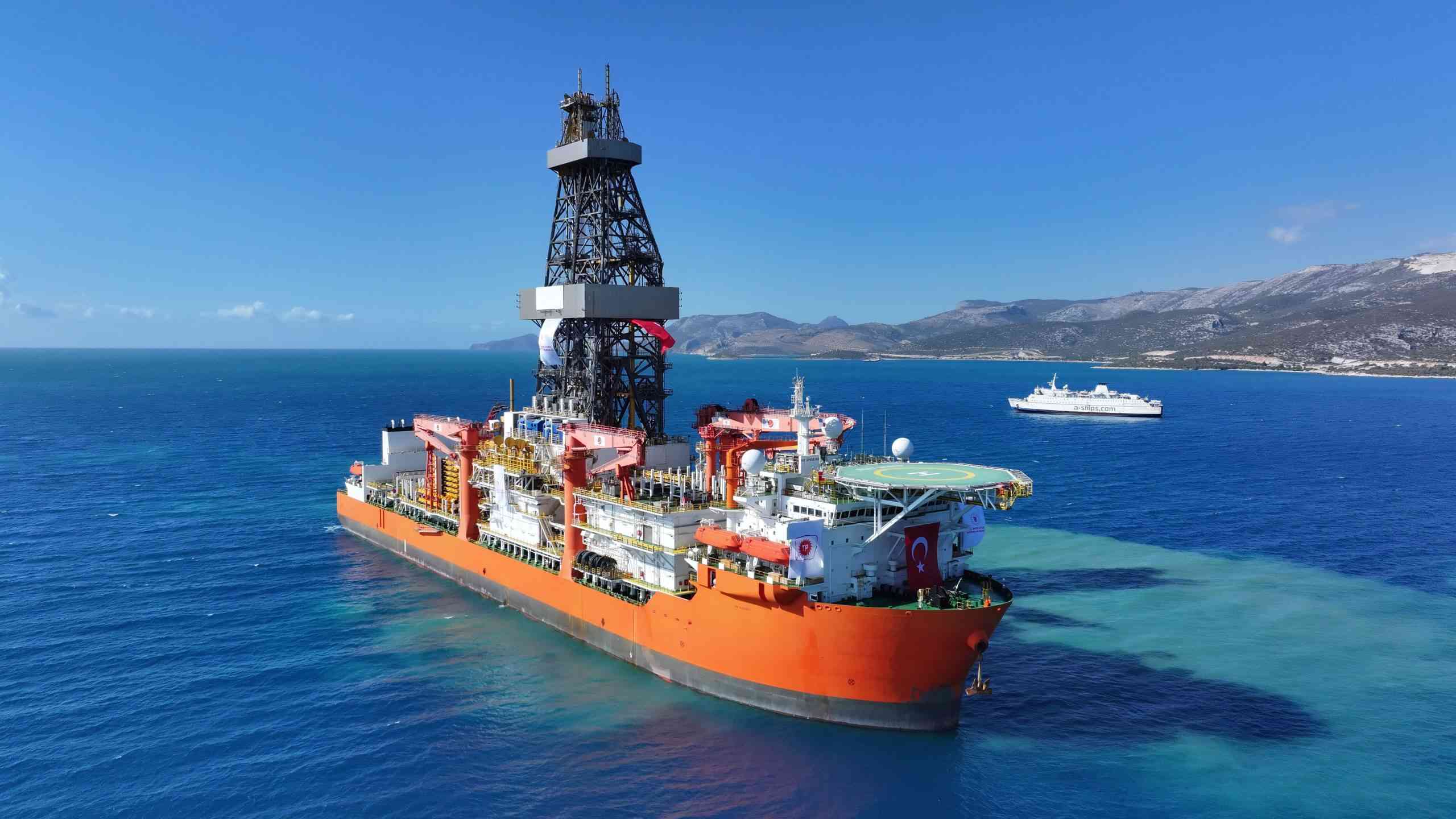 Enerji ve Tabii Kaynaklar Bakanı Alparslan Bayraktar, Türkiye’nin filosuna katılan