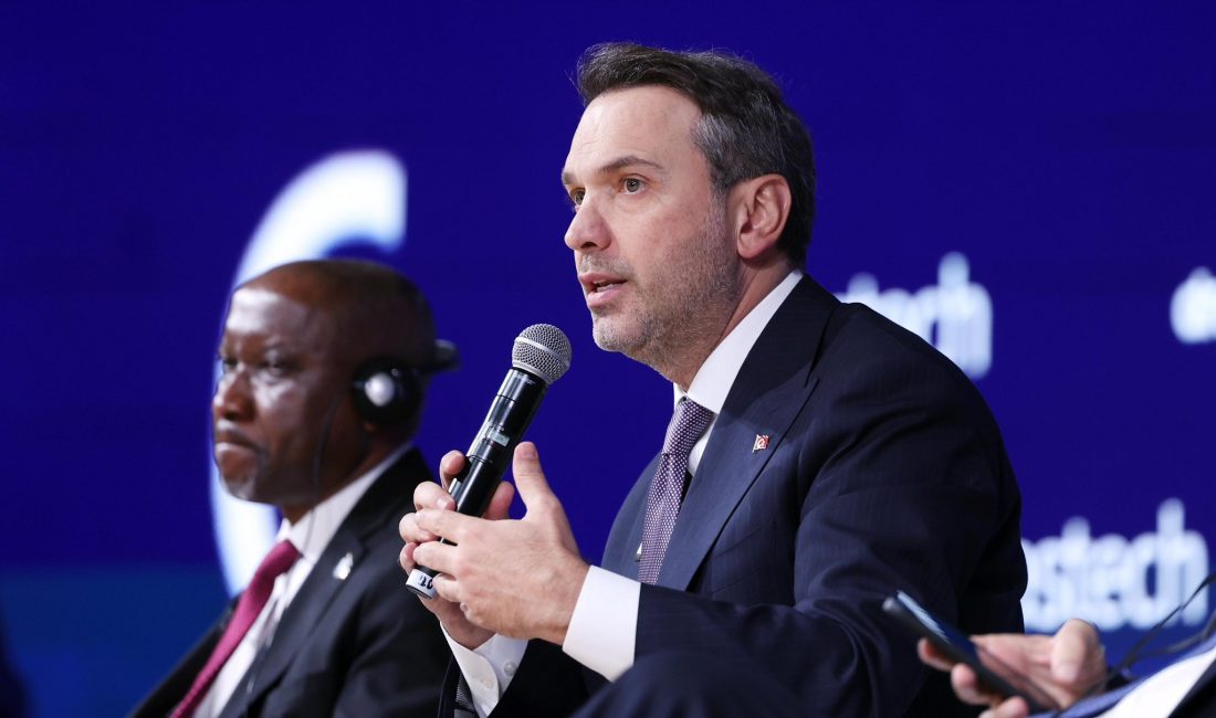İtalya’nın Milano kentinde düzenlenen Gastech 2025 Forumu’na katılan Enerji ve