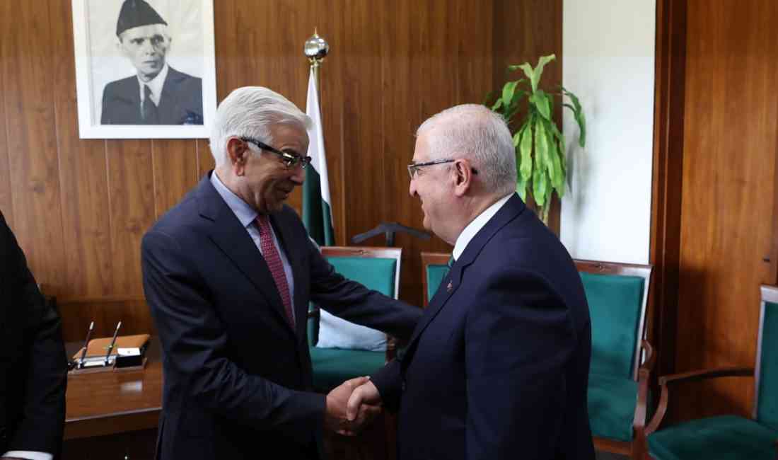 Milli Savunma Bakanı Yaşar Güler, resmi temasları kapsamında Pakistan’ı ziyaret