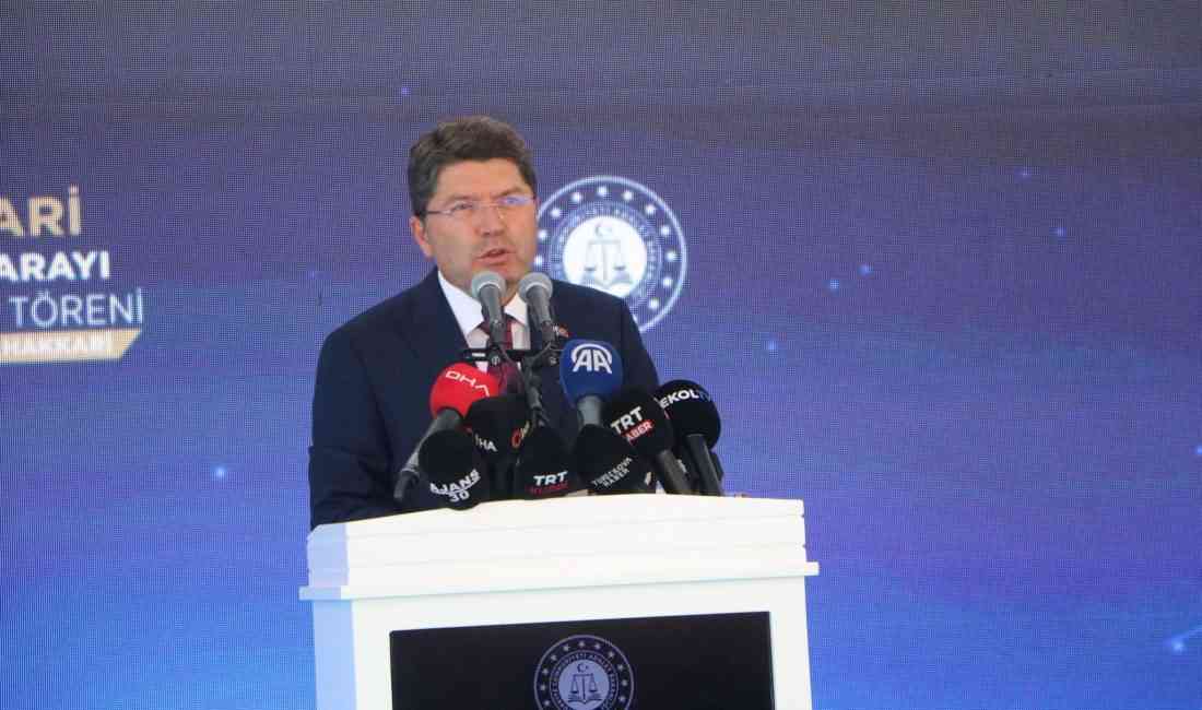 Adalet Bakanı Yılmaz Tunç, Hakkari’de gerçekleştirdiği Adalet Sarayı’nın temel atma